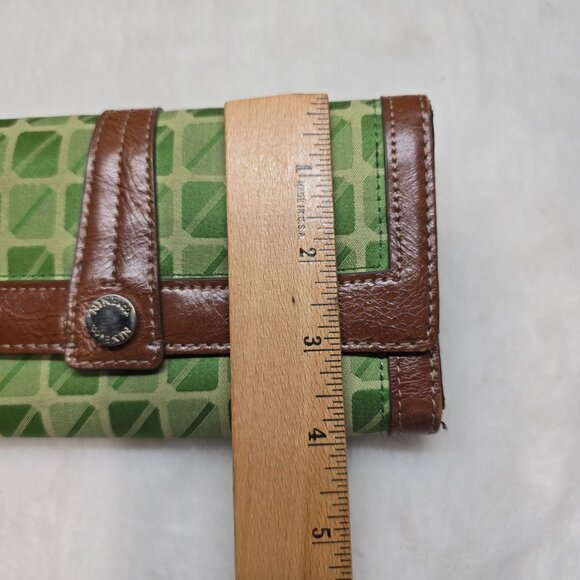 NWOT Nine & Co by Nine West Women’s Broadway Green & Brown Trifold wallet - Picture 6 of 7